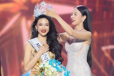 Fan Tranh C I Khi B I Qu Nh Hoa Ng Quang Miss Universe Vietnam