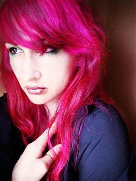 Manic Panic Hot Hot Pink Hair Colar And Cut Style