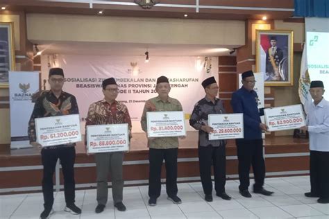 Siapkan Generasi Cerdas Baznas Jateng Tasyarufkan Beasiswa Kepada