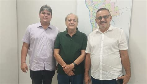 Carlos Ribeiro Se Articula Para Integrar Bloco Aliado Ao Prefeito