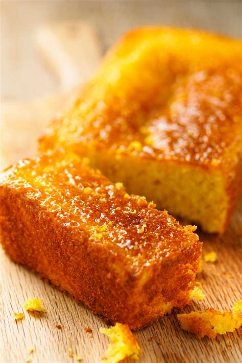 Delia Smith Lemon Drizzle Cake | British Chefs Table