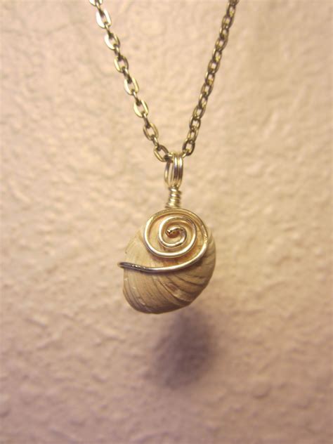 Wire Wrapped Shell Pendant Jewelry Pinterest Seashell Jewelry