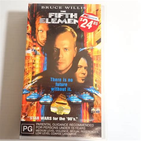 The Fifth Element Bruce Willis Vhs Tape Video Cassette Milla