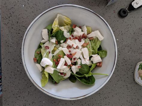 Salad With Bacon Mozzeralla Spinach Romaine And Cilantro Avocado Dressing 😍 Ketofood