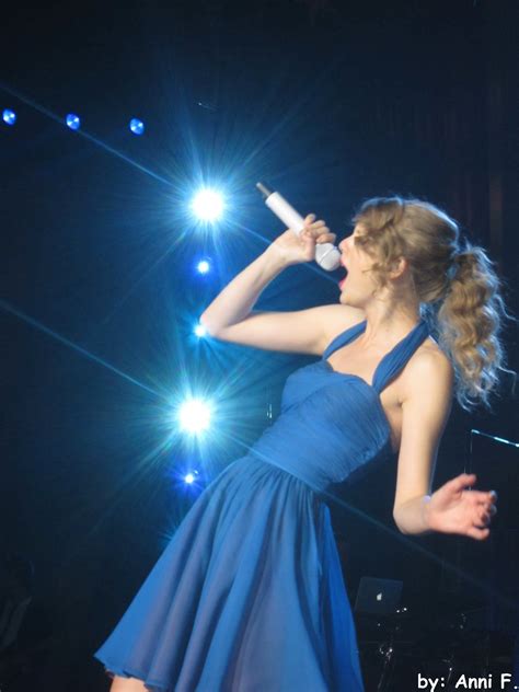 Speak Now World Tour Oberhausen Germany March 12th 2011 Speak