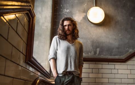 Hozier Shares New Set Of Unreleased Material On ‘unaired Ep