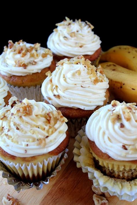 Banana Nut Cream Cheese Cupcakes - Great Grub, Delicious Treats