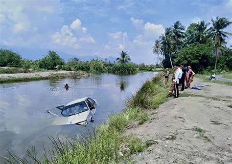 Pemandu OKU Nyaris Maut Kereta Terjunam Dalam Sungai Warta Oriental