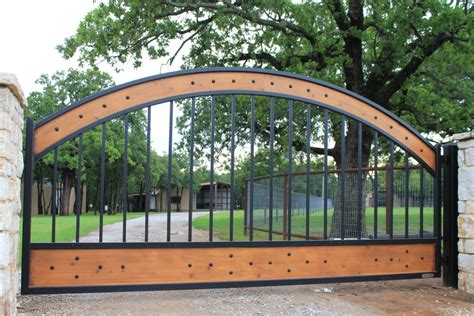 Black And Faux Wood Painted Ranch Gates Aberdeen Gate