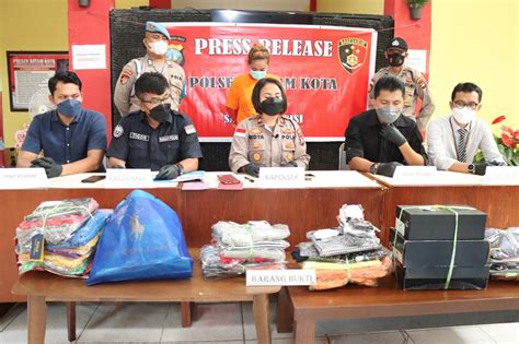 Kapolsek Batam Kota Gelar Press Release Ungkap Pelaku Penipuan