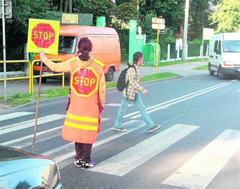 Je Li Kto Nawet Z Niepe N Podstaw Wk Stoi Jako Ywy Znak Stop I Na