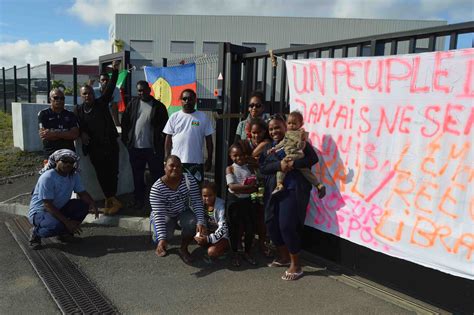 Socalog le conflit s intensifie avec le blocage des entrepôts Les