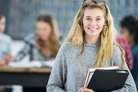 Se Puede Estudiar Dos Carreras A La Vez Laboral