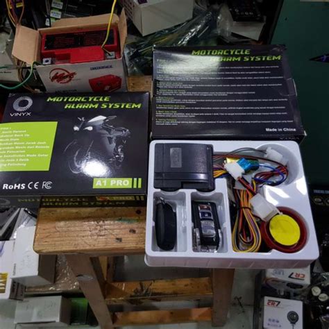 Jual Alarm Vinyx Motor Injeksi Plus Remote Dan Baterai Cadangan Starter