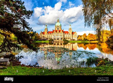 The Hannover City New Town Hall Stock Photo - Alamy