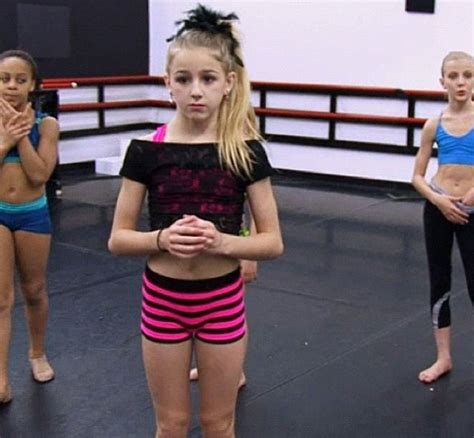 Nia Chloe And Paige In Studio A Dance Moms Chloe Dance Moms Dance