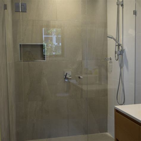 Nude Frameless Shower Screens In Melbourne Vic Home Pools Spas Hot