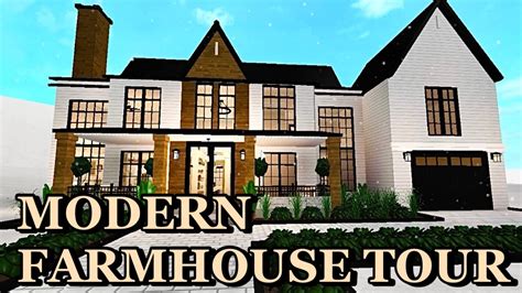 Bloxburg Modern Farmhouse Tour Roblox Youtube