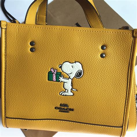 Yahooオークション 新品 コーチcoach バッグ Ce918 Coach X Peanu