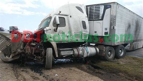 Deja Encontronazo De Tráiler Y Camioneta Una Persona Muerta En Tula