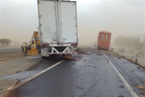 Accidente Carretera Quer Taro San Luis Potos Choca Tr Iler