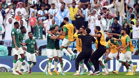 Watch Saudi Arabia Stun Lionel Messi Led Argentina With Two Stunning