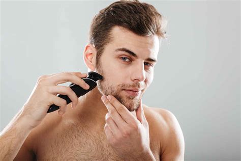 How To Trim Your Beard At Home In 5 Easy Steps Rebel Barbers Medellin