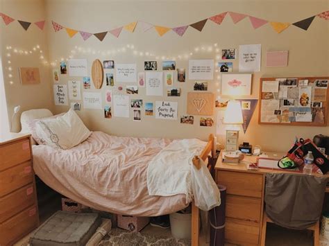 Pin By Maddie Callahan On College Dorm College Dorm Room Decor Dorm