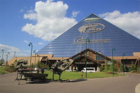 Bass Pro Shop Memphis Tennessee Usa A Photo On Flickriver