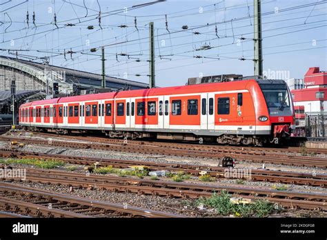 Cologne S-Bahn train at Cologne main station Stock Photo - Alamy