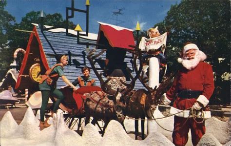 Santa's Village Dundee, IL Postcard