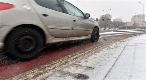 Liskie Drogi I Chodniki Imgw Ostrzega Przed Oblodzeniem Na P Nocy