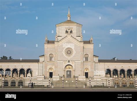 Vista General De Cimitero Monumentale En Mil N Italia El De