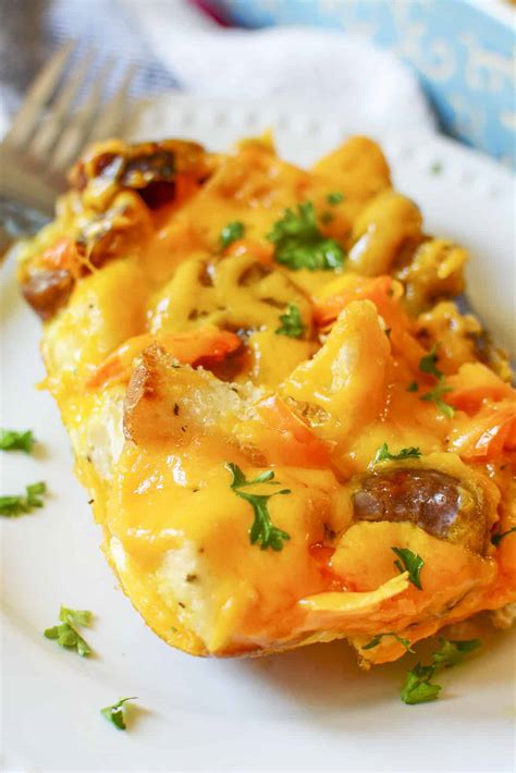 Savory 5 Ingredient Bratwurst Breakfast Casserole - EazyGrub