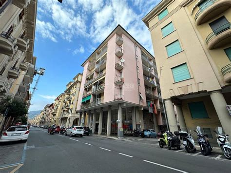 Vendita Appartamento Chiavari Bilocale In Corso Dante Buono Stato