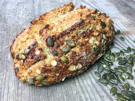 Kürbiskernbrot tolles Brot Rezept für den Herbst cooknsoul de