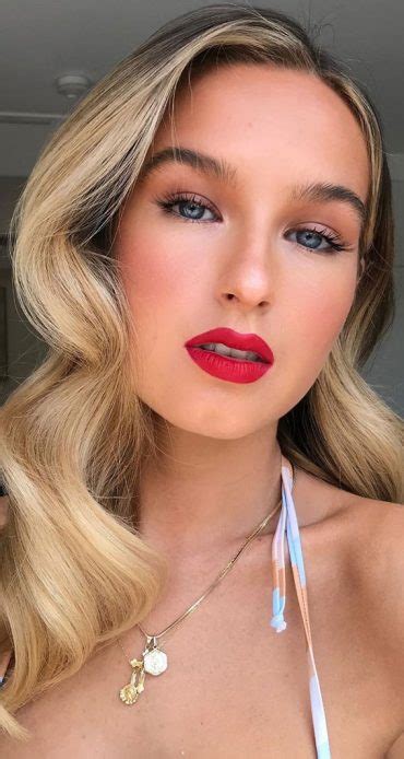 32 Glamorous Makeup Ideas For Any Occasion Vintage Glamour Vibe Look