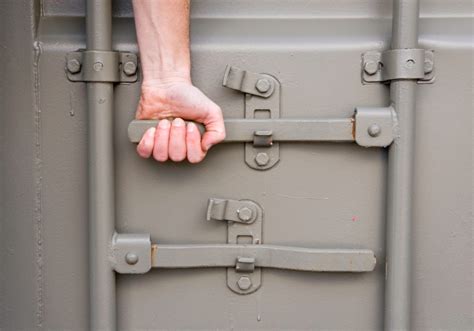 6 Things You Should Know When Securing A Shipping Container