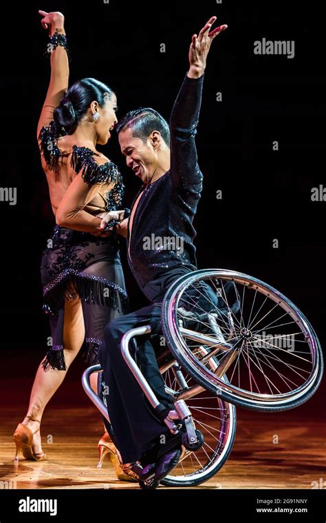 World para dance sport hi-res stock photography and images - Alamy