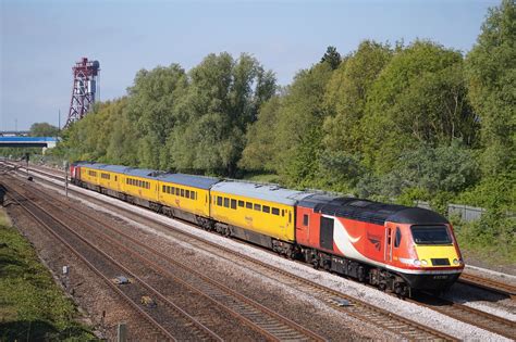 Network Rail Hst 43290 43299 In Middlesbrough North Eas Flickr