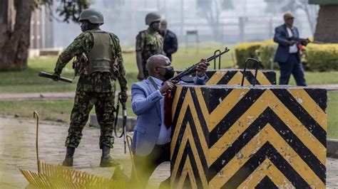 Polisi Kenya Menembaki Demonstran Yang Serbu Parlemen Picu 10 Orang