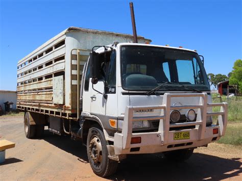 Lot Hino Fg Truck Auctionsplus