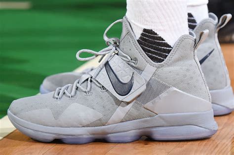 Solewatch Lebron James Breaks Jordan S Playoff Scoring Record In The Nike Lebron 14 Complex