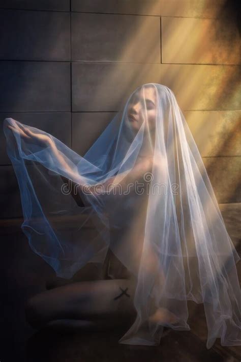 Drametic Nude Art Of Asian Naked Female Model Posing For Photography