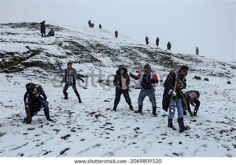 4,012 Snowfall In India Images, Stock Photos & Vectors | Shutterstock