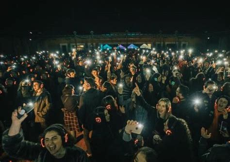 La Silent Disco Nel Riparte Dal Museo Del Tessile A Busto Arsizio