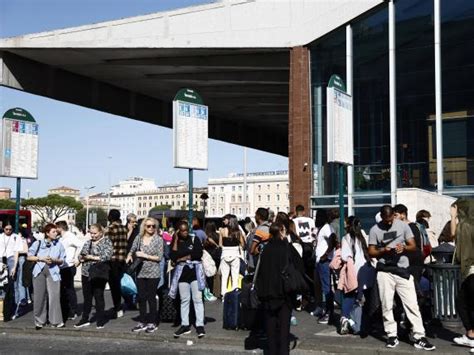 Roma Oggi Sciopero Dei Mezzi Caos Traffico Dai Lungotevere A Cassia E