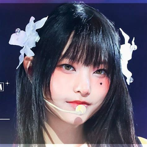 ⋅｡˚ ˚｡⋅ 케이팝 Haerin New Jeans Icon In 2023 Iu Hair Blonde Hair