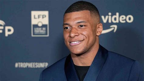 Kylian Mbapp Height Weight Age Body Statistics Biography Celebrities