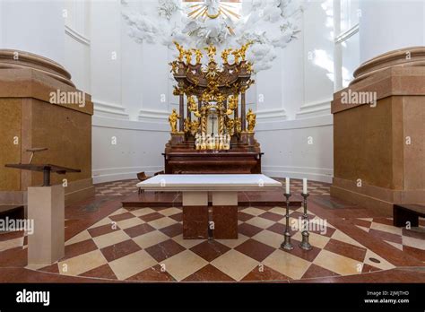 Interior Of The Collegiate Church Stock Photo Alamy